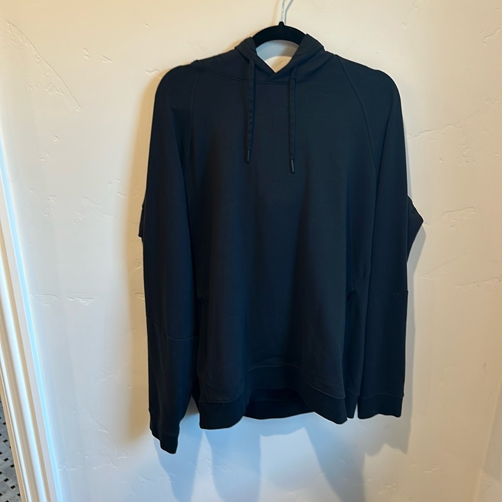 Lululemon Men’s hooded sweatshirt  XL